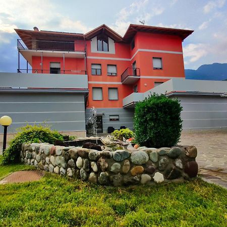 Casa Vacanze Calza Arco Exterior foto